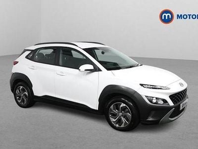 White Used 2022 Hyundai Kona SE SUV | £14,599 (Fair price)