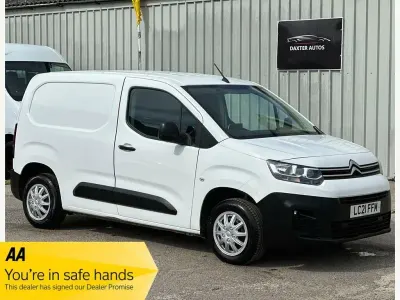 Second-hand Citroën Berlingo 75 CP (55 kW) 2021 Alb Monovolum