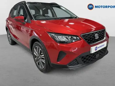 Używany Seat Arona SE Technology 2023 Czerwony SUV
