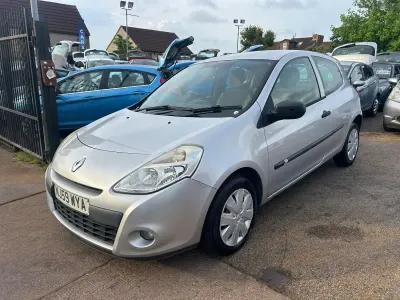 Used Renault Clio Extreme 2009 Silver Hatchback