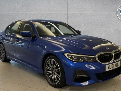 Begagnad BMW 320 M Sport 181 HK (133 kW) 2021 Blå