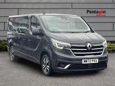 Grey Used 2022 Renault Trafic MPV | £17,999 (Good price)