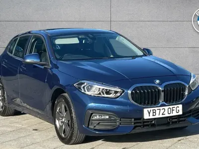 Usado BMW 118 Comfort Edition 134 HP (98 kW) 2022 Azul Citadino