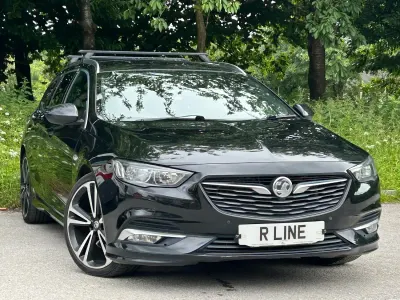 Used Vauxhall Insignia SRi 170 HP (125 kW) 2019 Black Hatchback