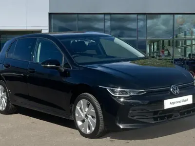 Begagnad VW Golf VIII Match 204 HK (150 kW) 2025 Svart