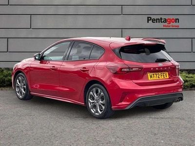Usado Ford Focus ST-Line 123 HP (90 kW) 2023 Vermelho Citadino
