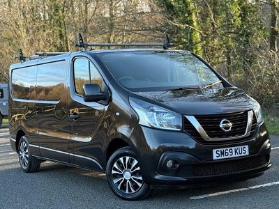 Black Used 2019 Nissan NV300 Acenta Van | £11,995 (Fair price)
