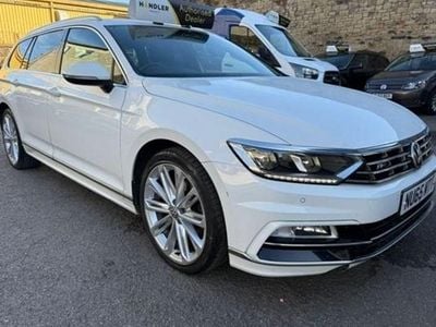 Used VW Passat R-line 150 HP (110 kW) 2015 White Estate