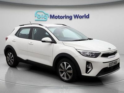 White Used 2021 Kia Stonic SUV | £13,200 (Good price)