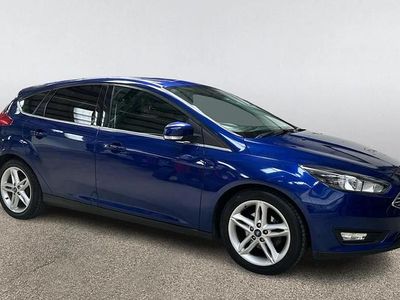 Used Ford Focus Zetec 125 HP (91 kW) 2017 Blue Hatchback