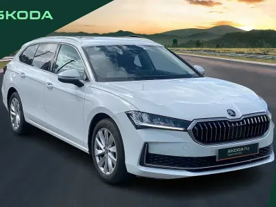 Used Skoda Superb SE Technology 150 HP (110 kW) 2025 White Estate