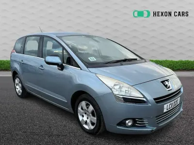 Usado Peugeot 5008 Sport 112 HP (82 kW) 2011 Azul Monovolume