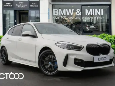 Used BMW 118 M Sport 134 HP (98 kW) 2022 White Hatchback