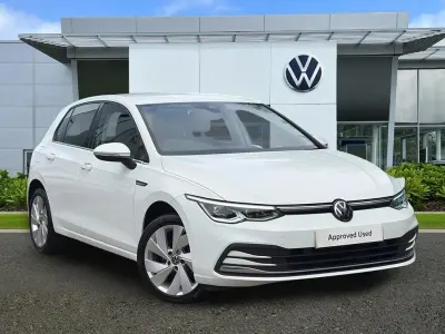 Used VW Golf VIII Style 128 HP (94 kW) 2023 White Hatchback