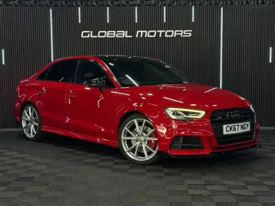 Używany Audi A3 Black Edition 310 KM (228 kW) 2017 Czerwony Sedan/Limuzyna