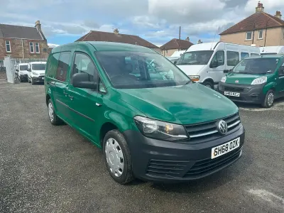 Used VW Caddy 102 HP (75 kW) 2018 Green MPV