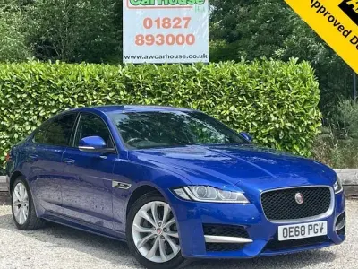 Used Jaguar XF R-Sport 241 HP (177 kW) 2018 Blue Sedan