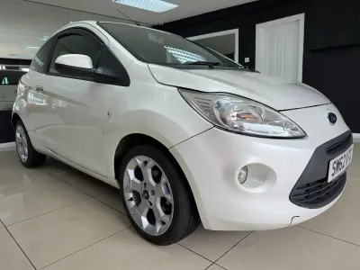 Used Ford Ka Titanium 69 HP (50 kW) 2013 White Hatchback