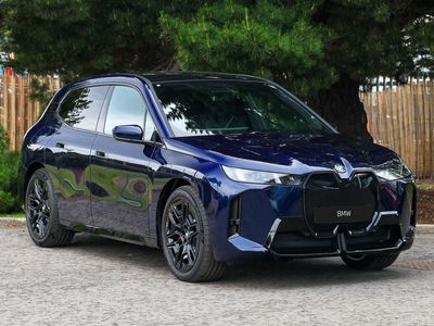 BMW iX