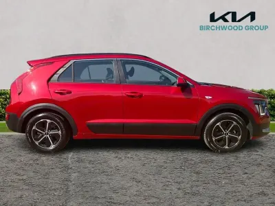 Used Kia Niro 2023 Red SUV