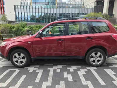 Used Subaru Forester 150 HP (110 kW) 2010 Red SUV
