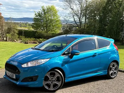 Used Ford Fiesta Zetec 125 HP (91 kW) 2013 Blue Hatchback