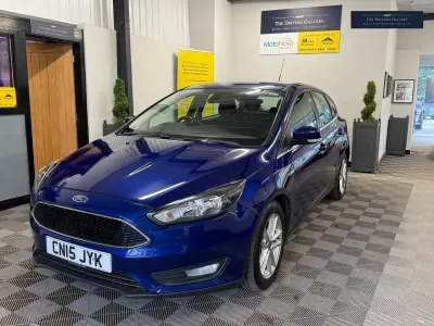 Used Ford Focus Zetec 115 HP (84 kW) 2015 Blue Hatchback