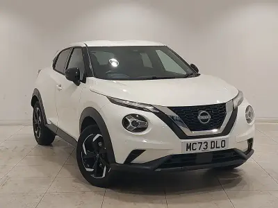 Gebraucht Nissan Juke N-Connecta 114 PS (83 kW) 2024 Weiß SUV
