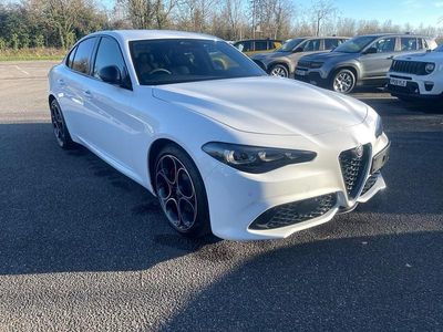 New Alfa Romeo Giulia Saloon Veloce 280 HP (205 kW) 2025 Banchise white Sedan