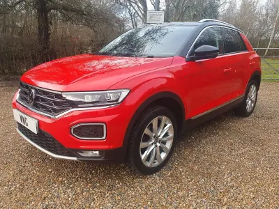 Used VW T-Roc SEL 150 HP (110 kW) 2020 Red SUV