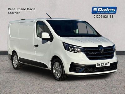 White Used 2023 Renault Trafic MPV | £19,495 (Fair price)