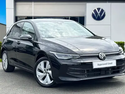 New VW Golf VIII Match 204 HP (150 kW) 2025 Black Hatchback