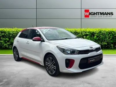 Used Kia Rio 83 HP (61 kW) 2018 White Hatchback