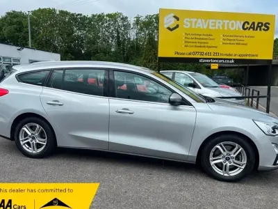 Begagnad Ford Focus Zetec 120 HK (88 kW) 2019 Kombi