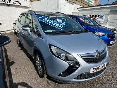 Gebraucht Vauxhall Zafira 140 PS (102 kW) 2016 Silber Van / Kleinbus