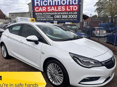 Used Vauxhall Astra Elite 150 HP (110 kW) 2016 White Hatchback