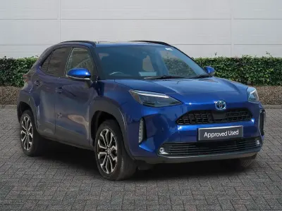 Used Toyota Yaris Hybrid Design 2023 Blue Estate