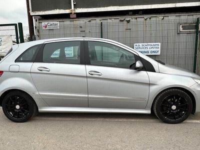 Mercedes B200