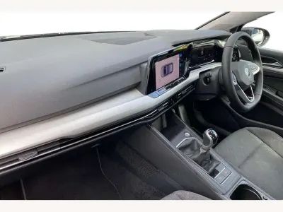Używany VW Golf VII Life 150 KM (110 kW) 2021 Czarny Hatchback