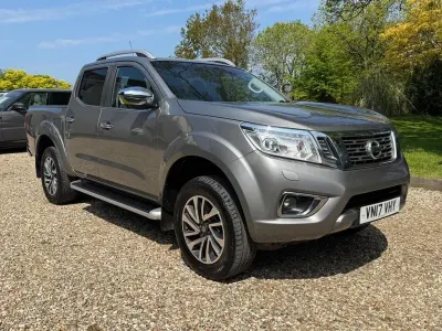 Begagnad Nissan Navara S 190 HK (139 kW) 2017 Grå Pickup