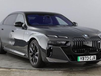 BMW i7