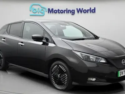 Used Nissan Leaf N-Connecta 110 kW (150 HP) 2025 Hatchback