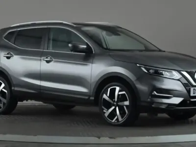 Begagnad Nissan Qashqai N-Motion 140 HK (102 kW) 2021 Grå SUV