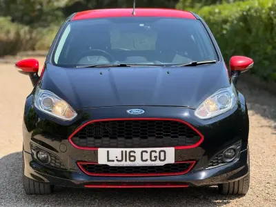 Used Ford Fiesta Zetec 140 HP (102 kW) 2016 Black Hatchback