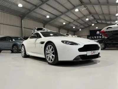 Used Aston Martin V8 Vantage 420 HP (308 kW) 2013 White Coupe
