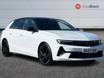 Used Vauxhall Astra S 130 HP (95 kW) 2023 White Hatchback