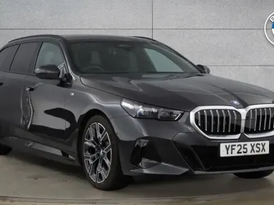 Begagnad BMW 530e M Sport 295 HK (216 kW) 2025 Grå Kombi