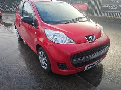 Used Peugeot 107 68 HP (50 kW) 2010 Red Hatchback