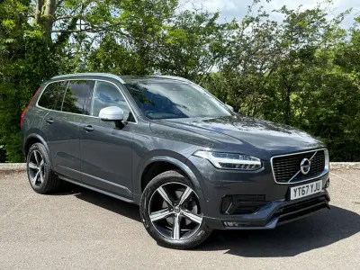 Usado Volvo XC90 R-Design 235 HP (172 kW) 2017 Cinzento SUV