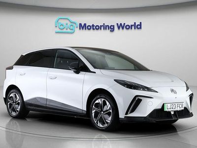 Used MG MG4 EV Trophy 147 kW (201 HP) 2023 White Hatchback